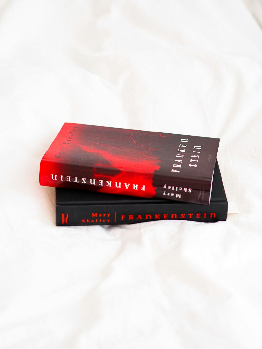 modern thriller book